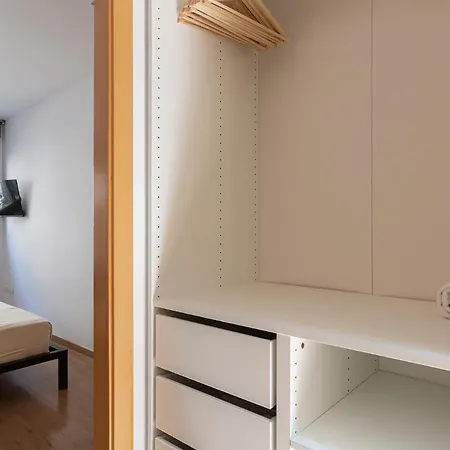 4263 - Ab Les Corts Ii Apartment *